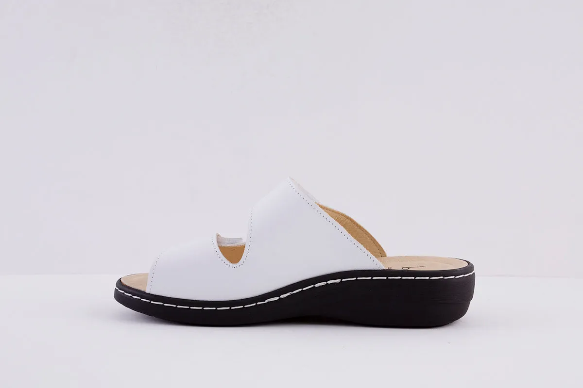 BELVIDA 10.219 DOUBLE VELCRO COMFORT MULE - WHITE