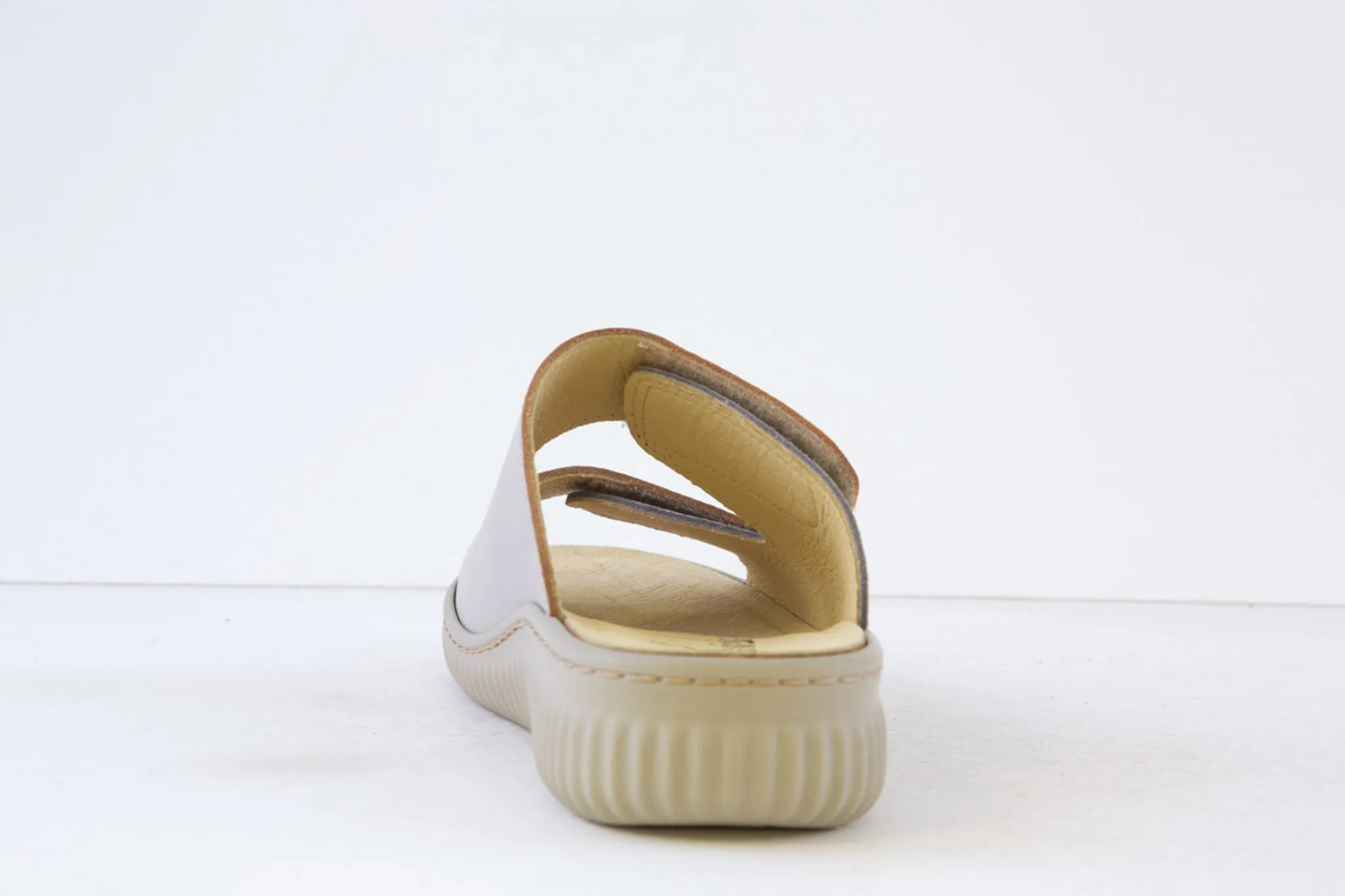 BELVIDA - 47.244 FLAT DOUBLE VELCRO MULE - BEIGE