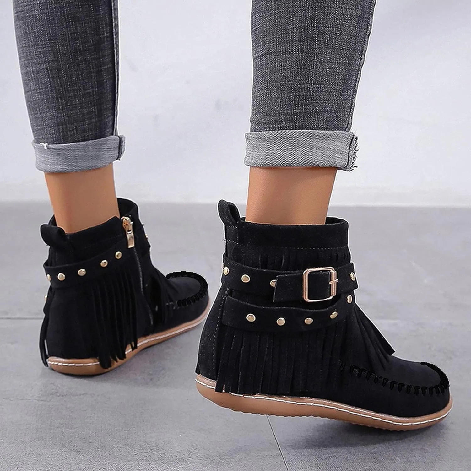 Boho Boots for Women Casual Fringe Suede Wide Round Toe Ankle Boots Tassel Vintage Short Booties Side Zip Flat Fall Winter Boots Non Slip Mid Calf Boots