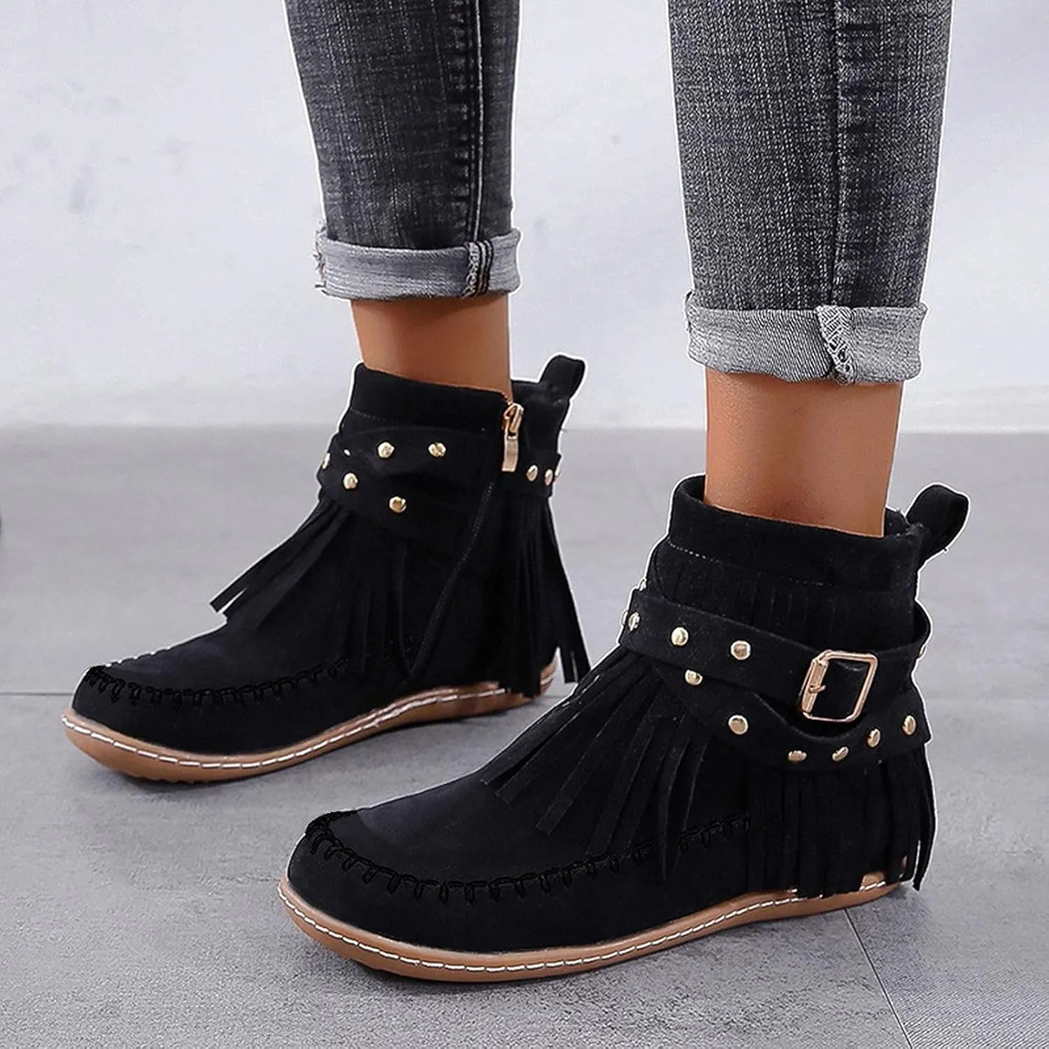 Boho Boots for Women Casual Fringe Suede Wide Round Toe Ankle Boots Tassel Vintage Short Booties Side Zip Flat Fall Winter Boots Non Slip Mid Calf Boots