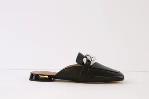 CAPRICE - 27104-040 FLAT MULE WITH CHAIN DETAIL - BLACK