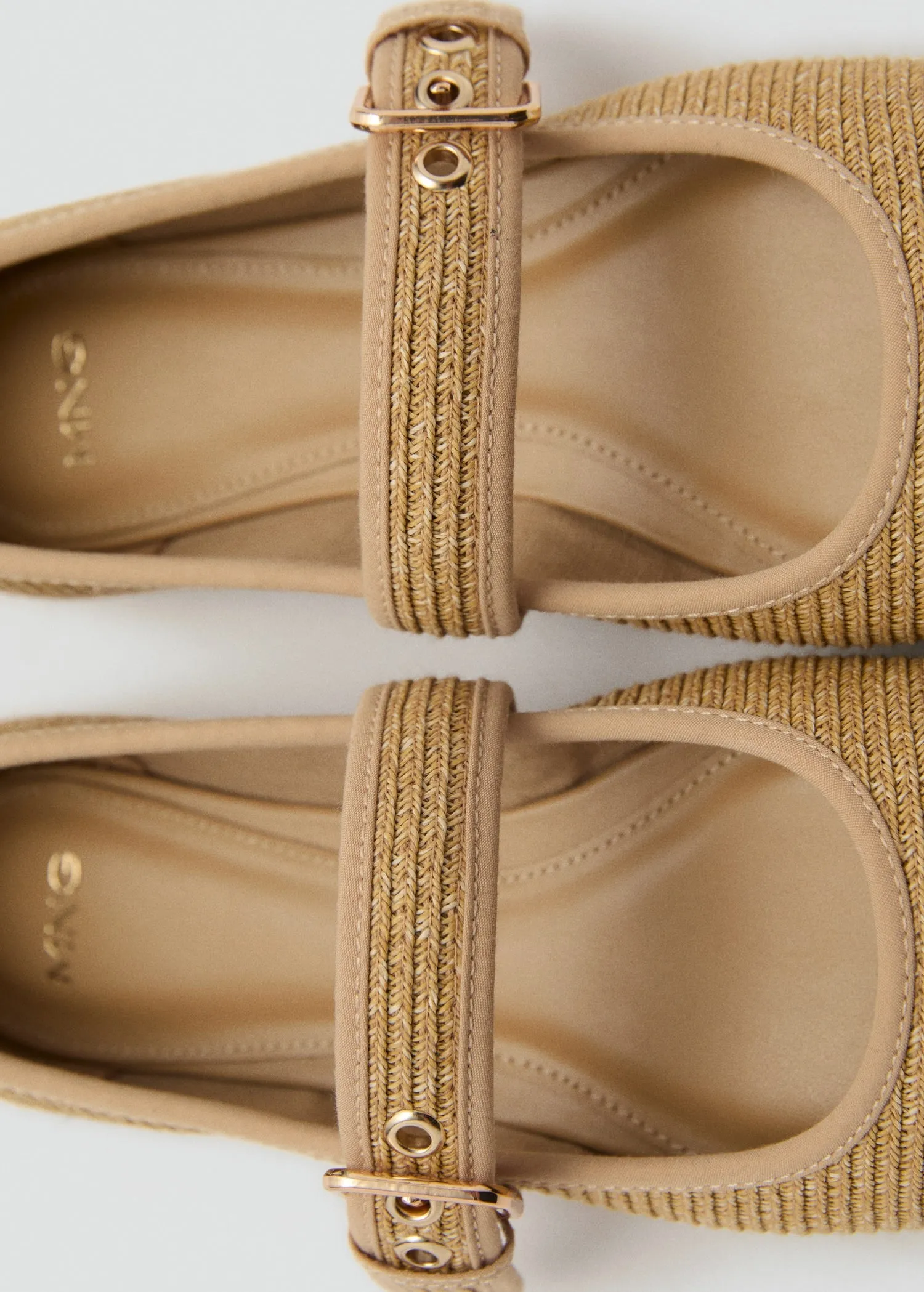 Cotton shoes with buckle strap