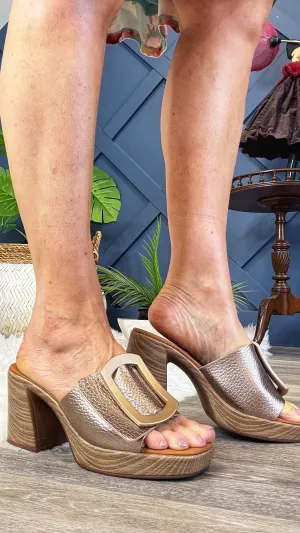 Fiadh sandal