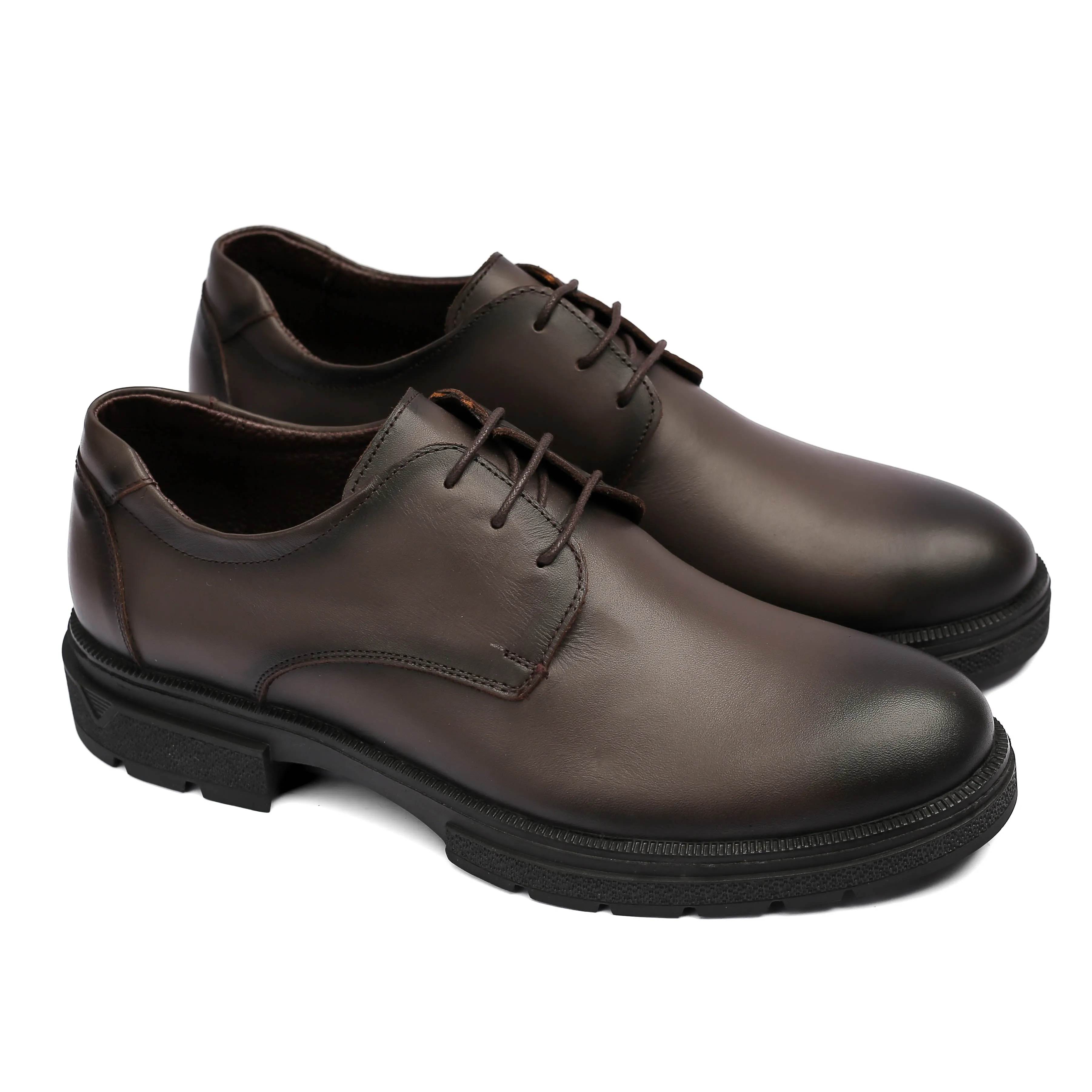 Men's  Oxford Shoes - Brown Color.