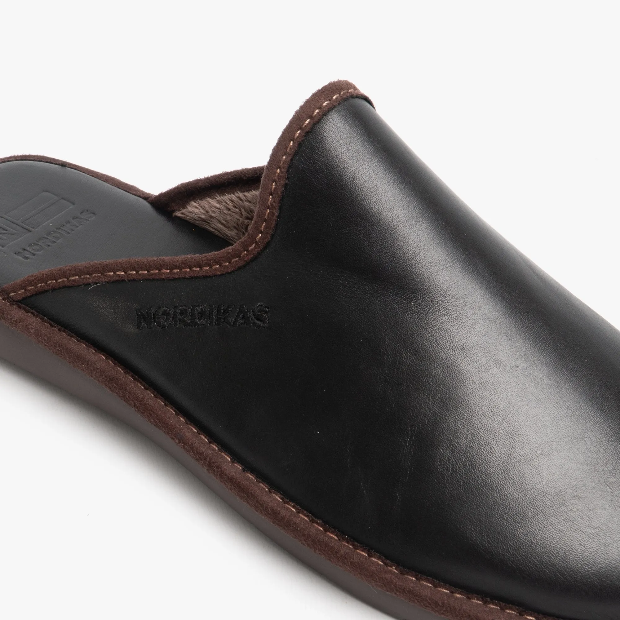 Nordikas 136 (DUBLIN) Mens Leather Mule Slippers Black