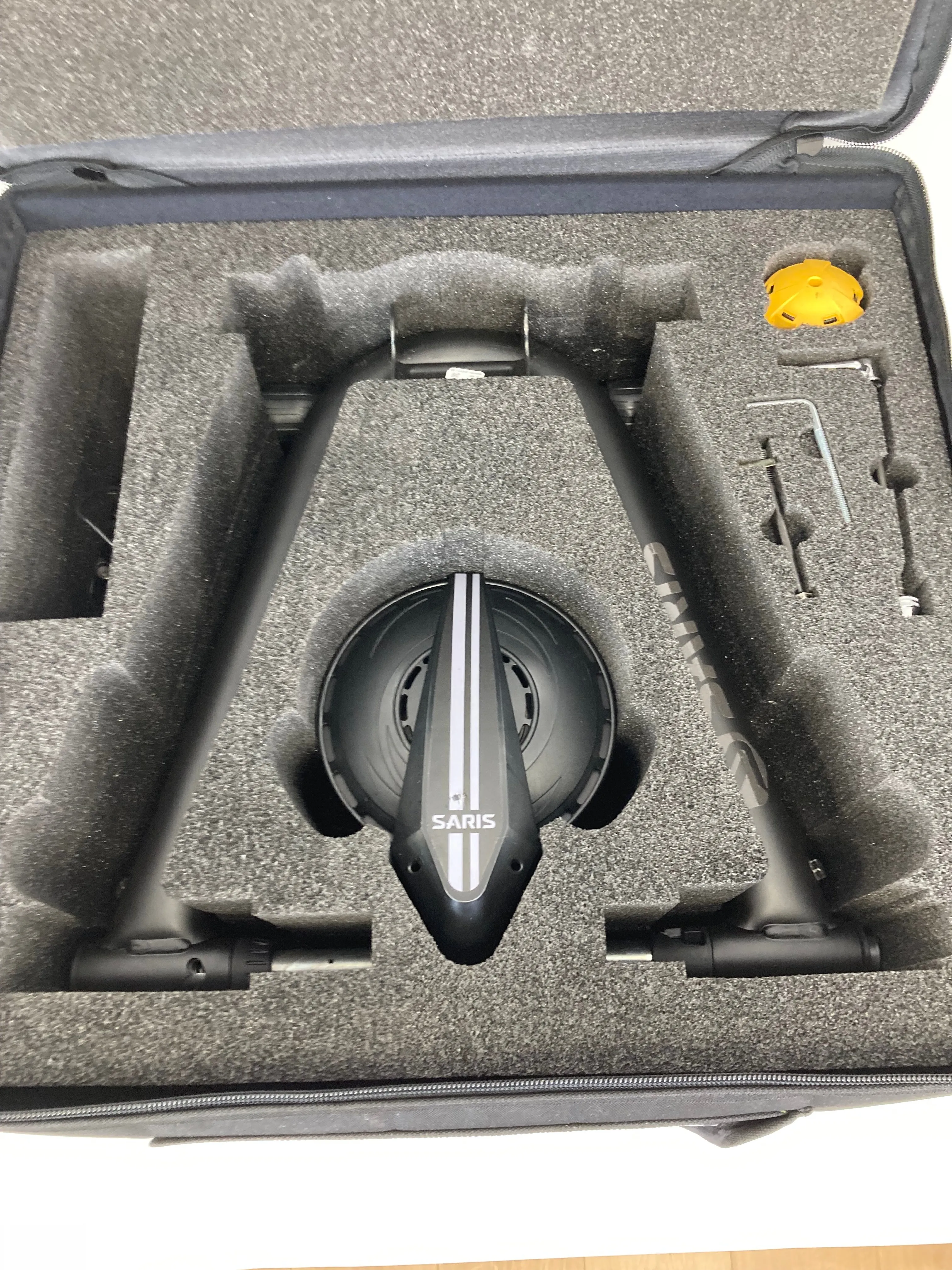 Saris Wheel On Turbo Trainer Bag
