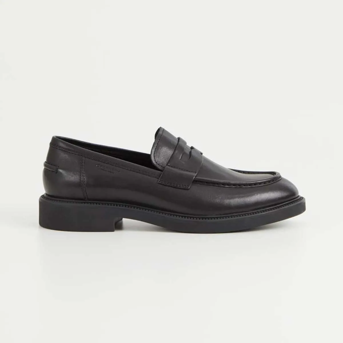 Vagabond Mario Loafer Black M