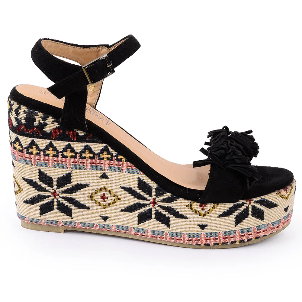 Wedge fringe sandal