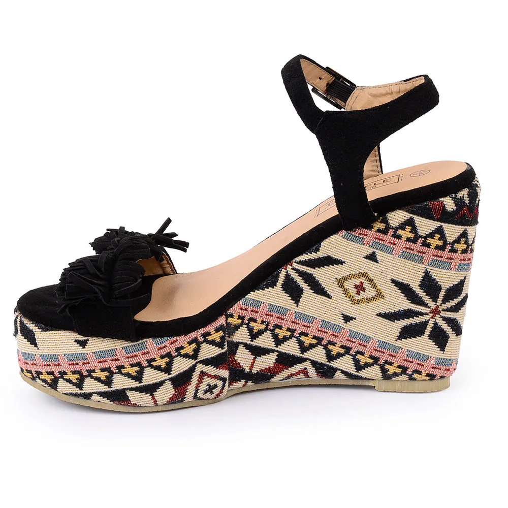 Wedge fringe sandal