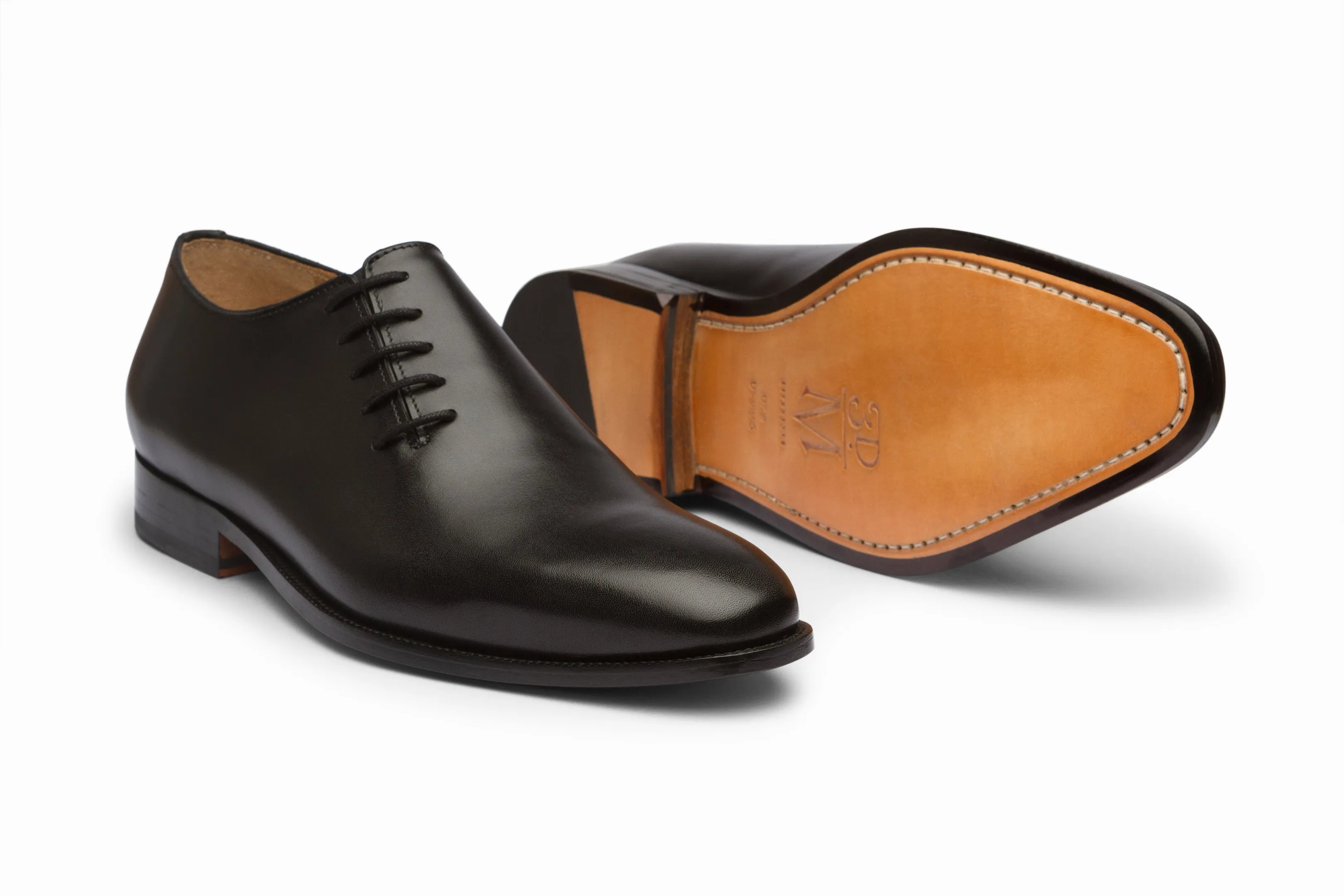 Wholecut Oxford with side lacing - Black