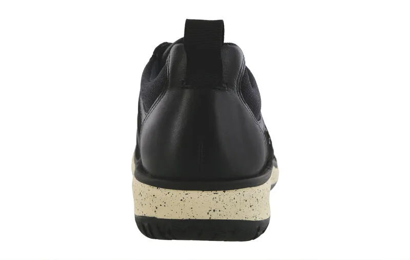 Women's Boulder Oxford in Black Ash