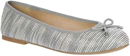 XAPPEAL Cailin - Women's Slip-On Round Toe Bow Accented Dress Ballet Flats